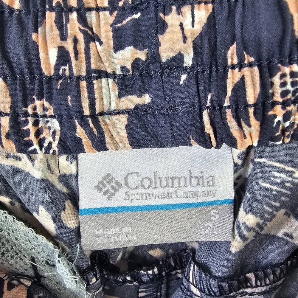 Columbia PFG Womenn's Rugged Water Printed Hiking Shorts NWT Small - Picture 5 of 9